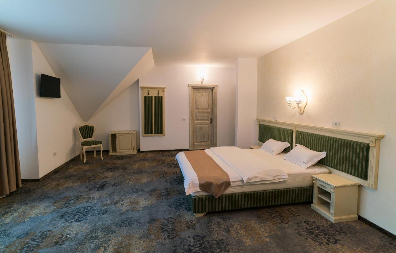 Vila Seva Vatra Dornei Bagian luar foto