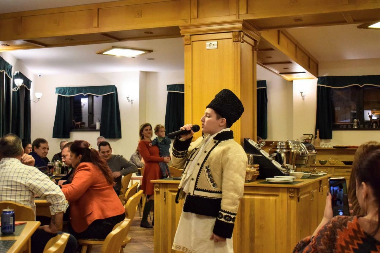 Vila Seva Vatra Dornei Bagian luar foto