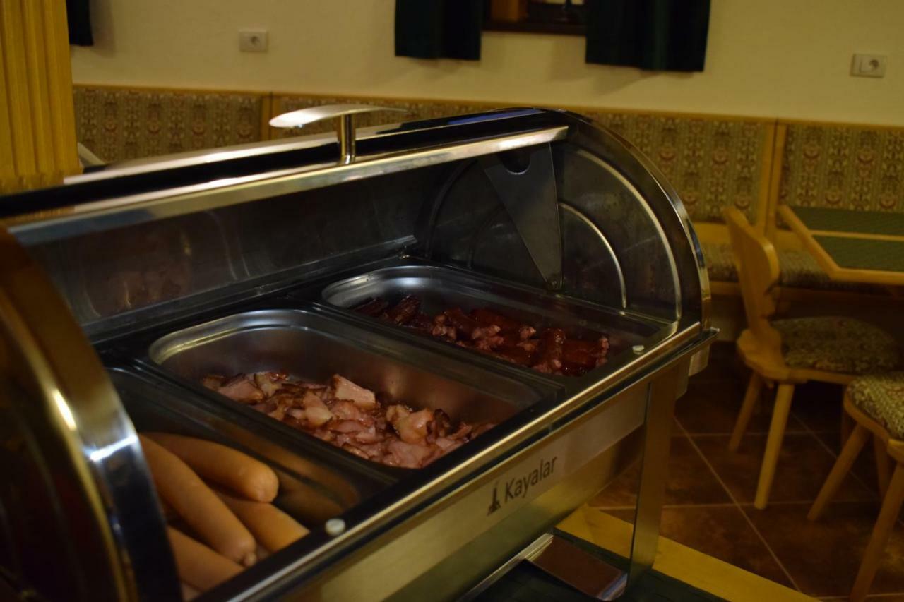 Vila Seva Vatra Dornei Bagian luar foto