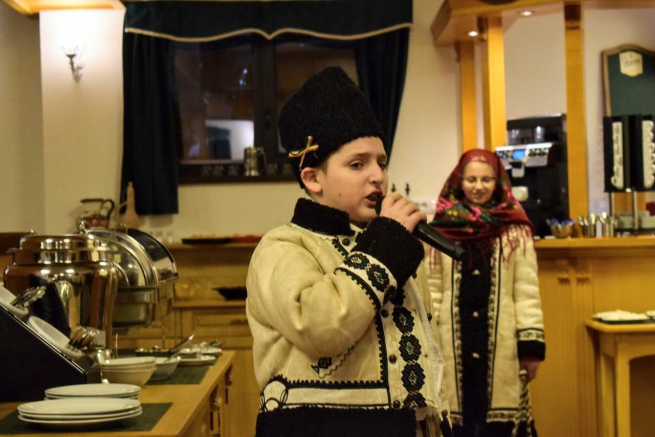 Vila Seva Vatra Dornei Bagian luar foto